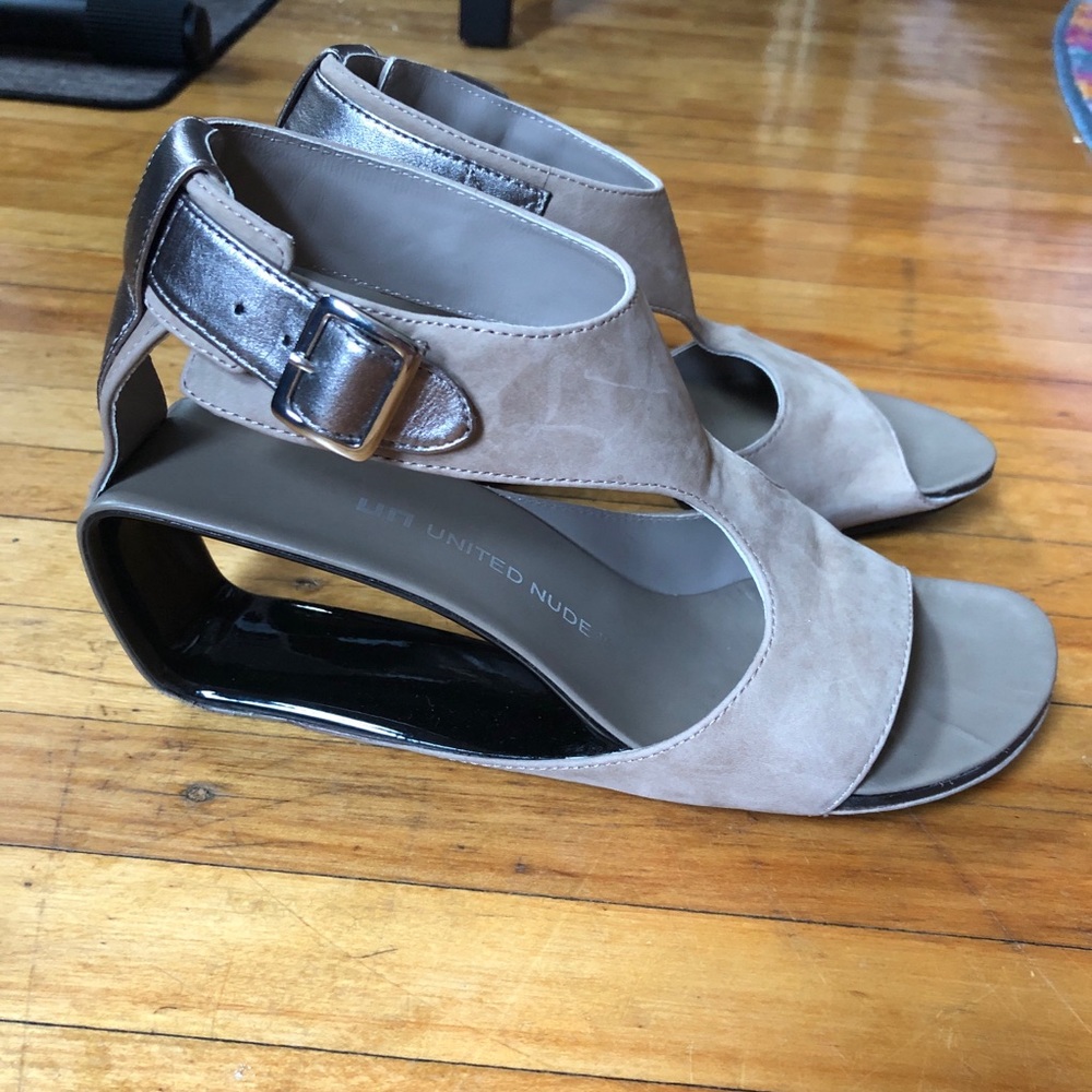 United Nude Mobius cutout heel sandal in pewter
